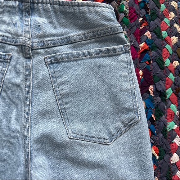 Forever 21 Light Wash Blue Denim Pull-On Flare Jeans Bell Bottom Women's Size XS - Picture 10 of 15